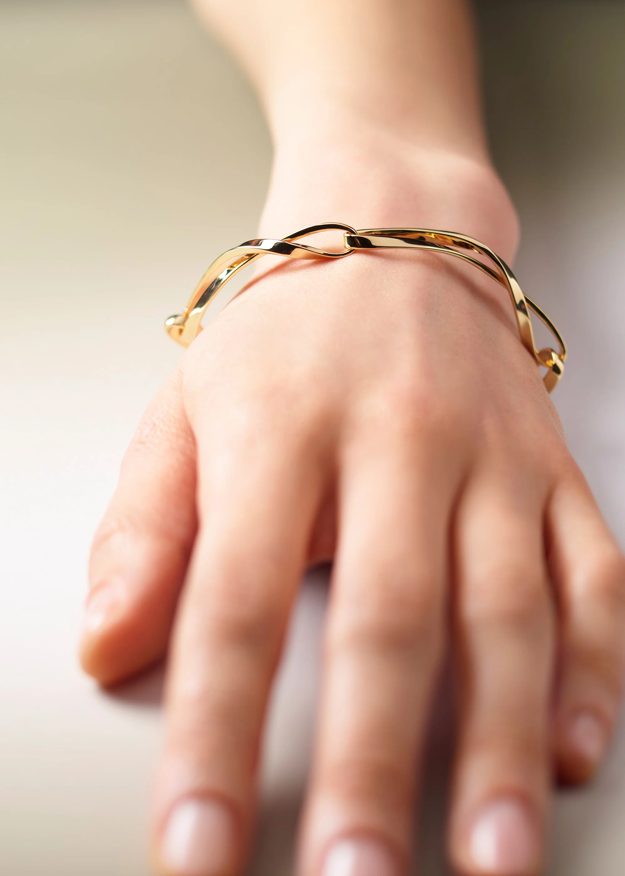 Éole Chain Bracelet - Gold in 24-carat gold gilding - Image 3