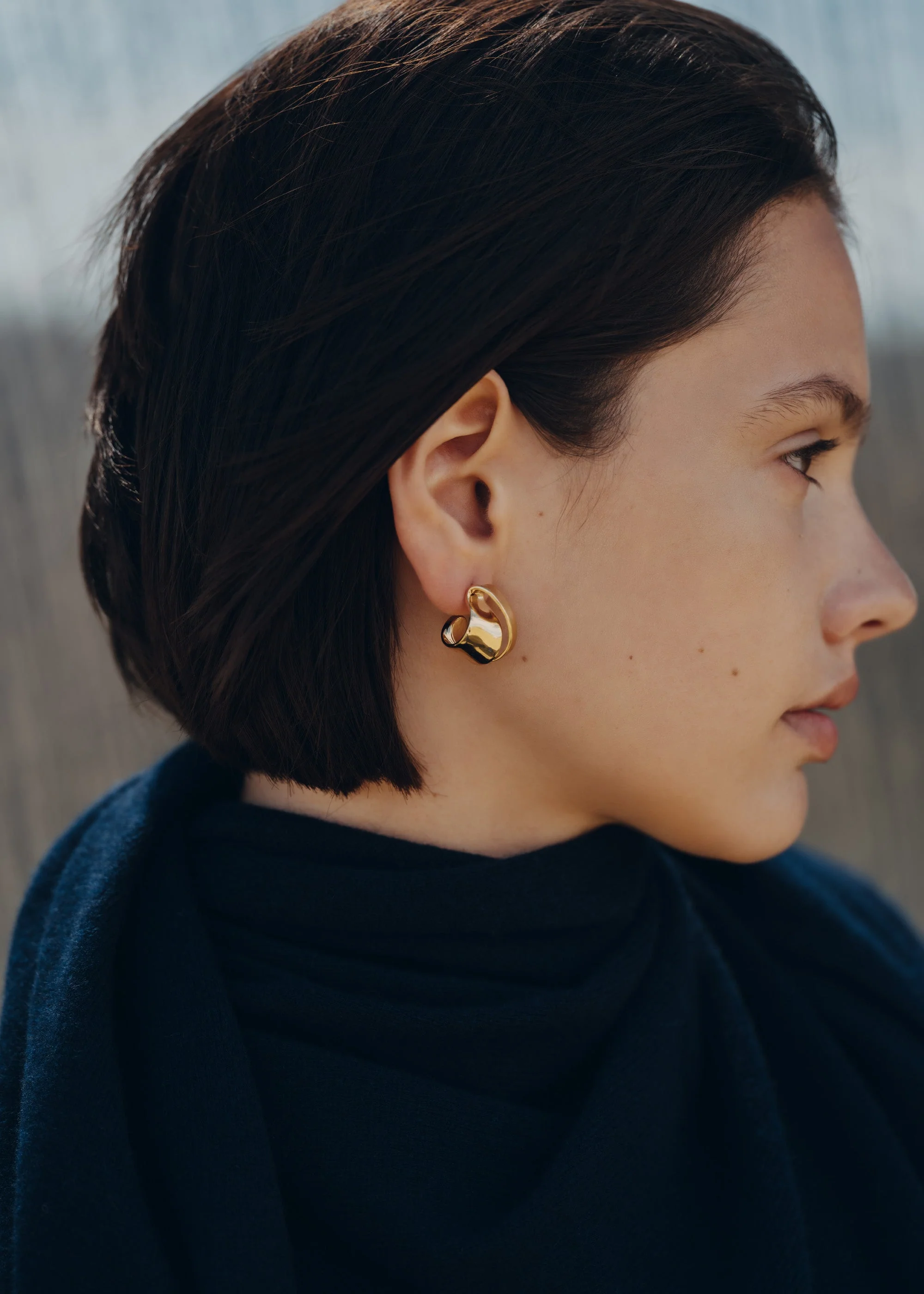Éole Curled Earrings - 24 carat gold-gilded edition - Image 3