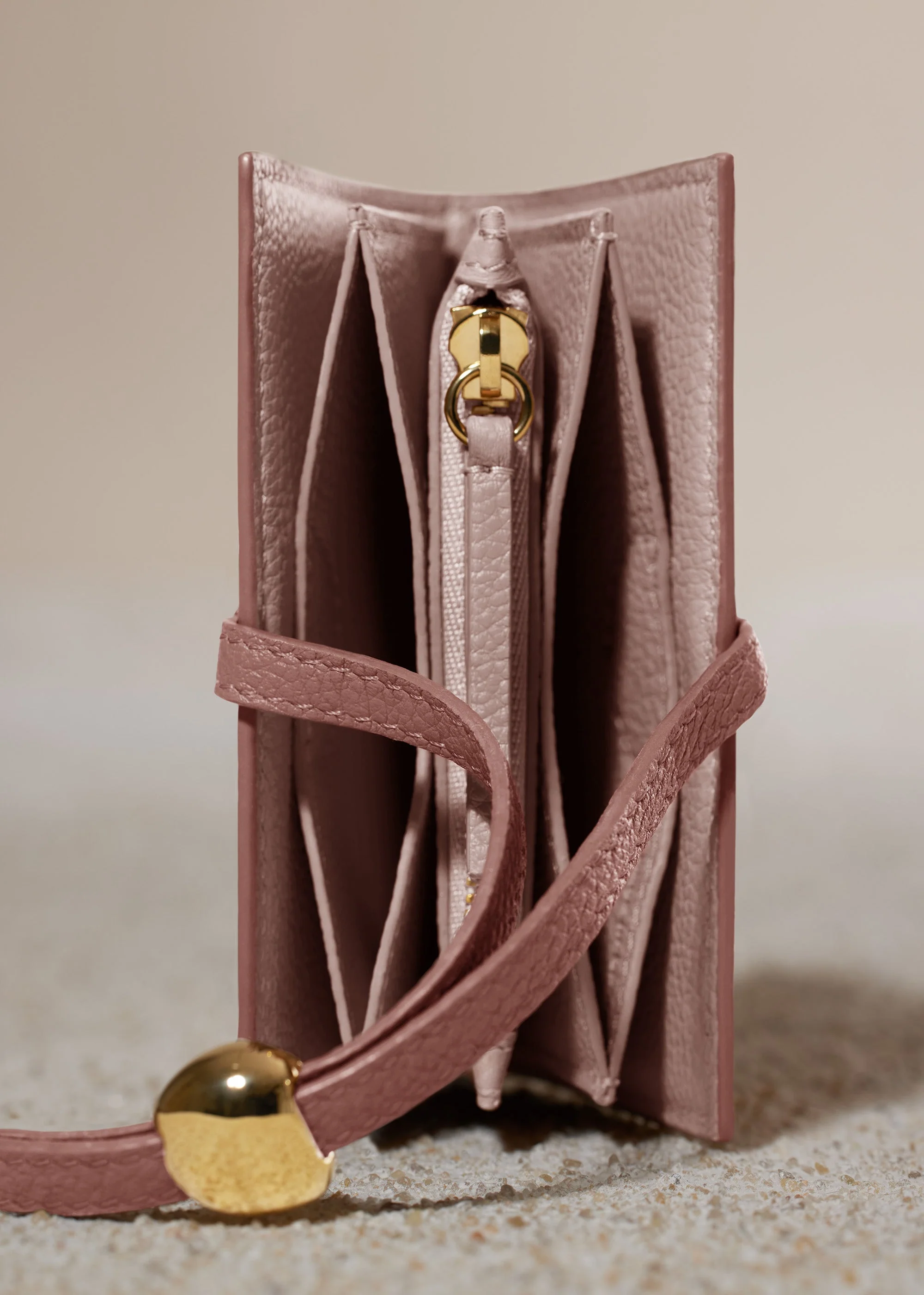 Kayé Card Holder - Textured Duo Blush - Image 5