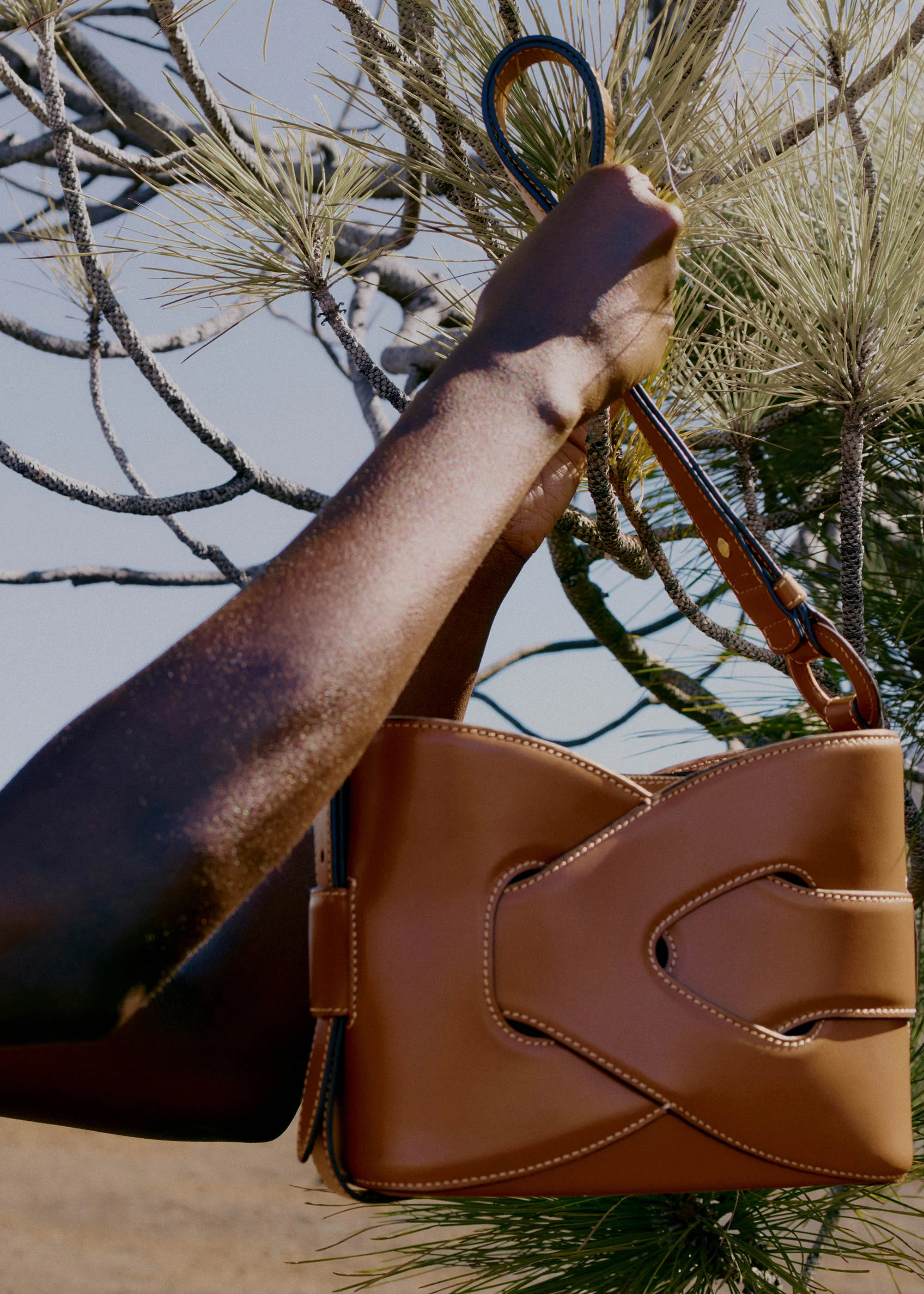Nodde - Smooth Cognac - Image 4