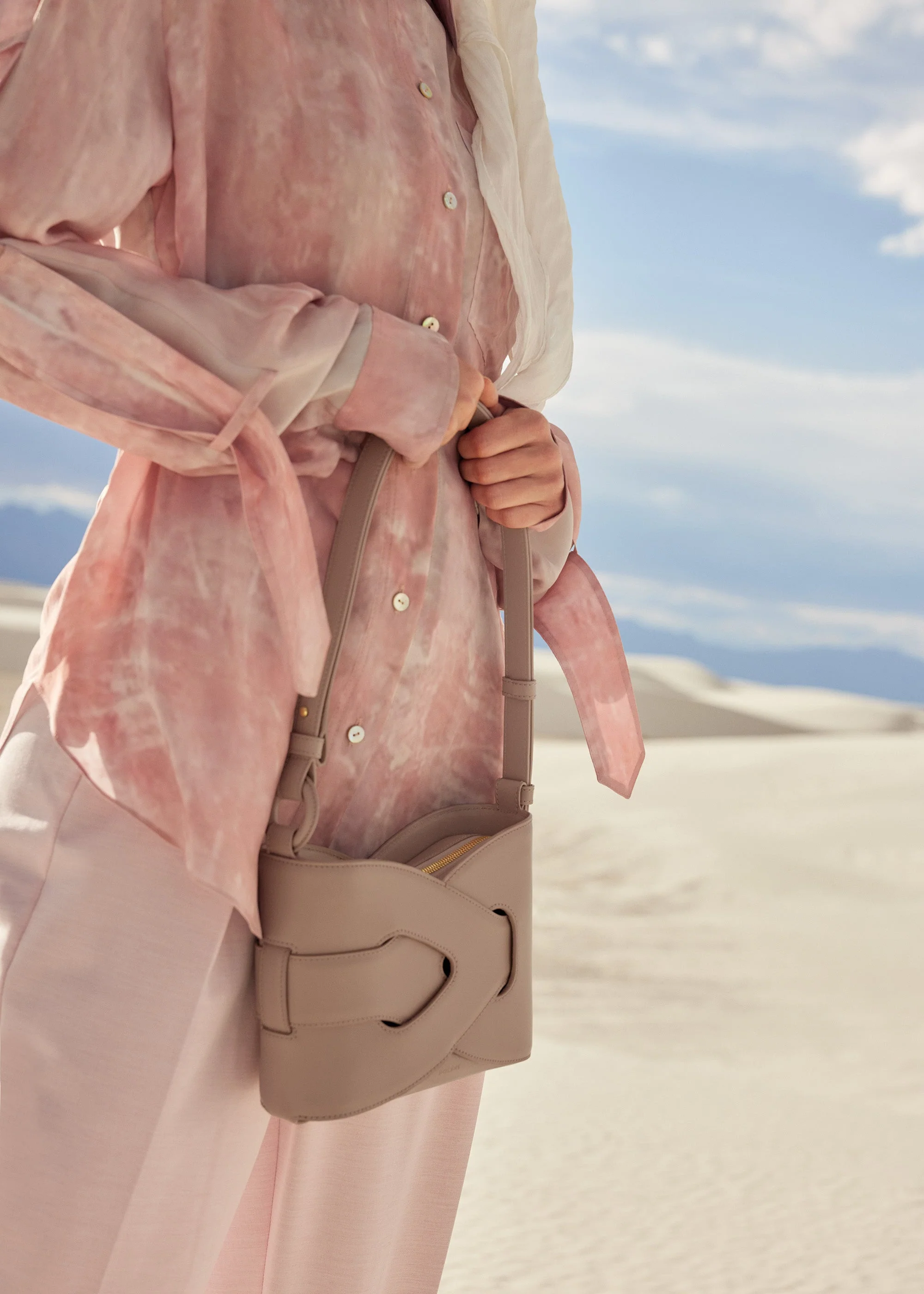 Nodde - Smooth Taupe - Image 6